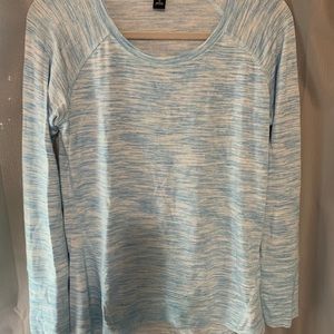 Blue long sleeve active wear top
